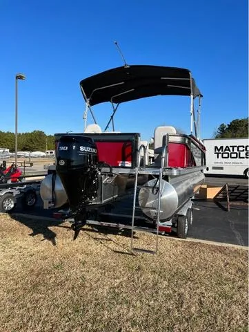 Slide: The Image of Crest CLASSIC FISH 220 C4 W/90HP 2023 - 4