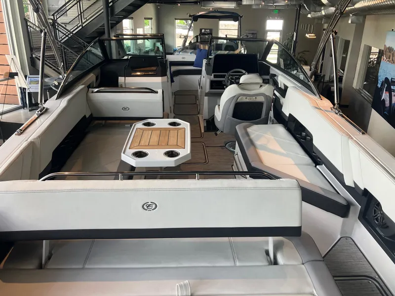 Slide: The Image of Cobalt R8 2024 - 14