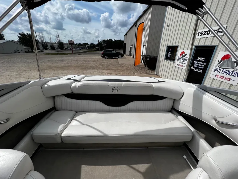 Slide: The Image of Crownline Boats 21 SS 2009 - 11