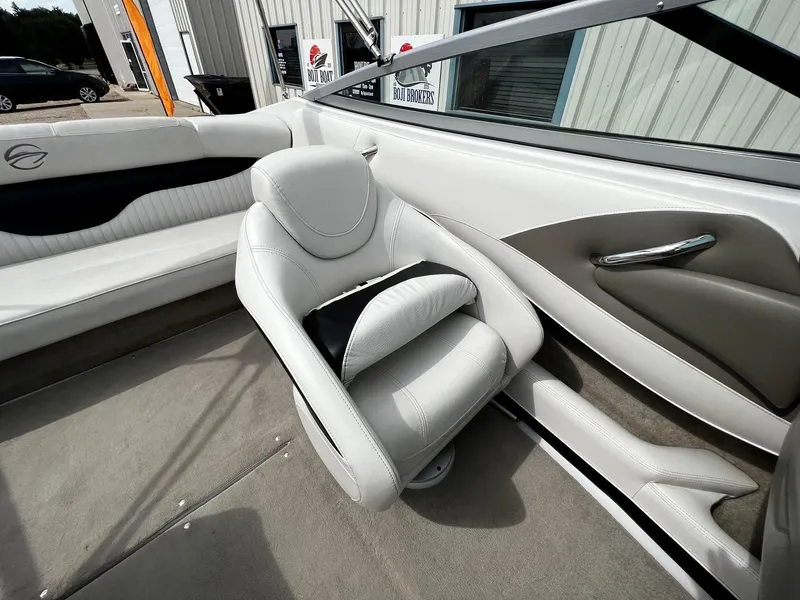 Slide: The Image of Crownline Boats 21 SS 2009 - 9