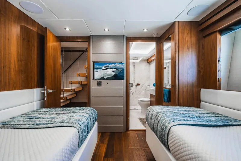 Slide: The Image of Sunseeker 86 Yacht 2019 - 48