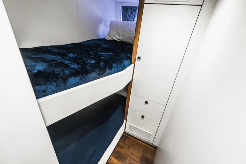 Slide: The Image of Sunseeker 86 Yacht 2019 - 54
