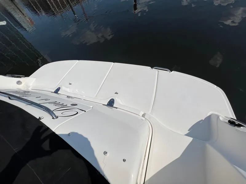 Slide: The Image of Sea Ray 420 Sundancer 2003 - 56