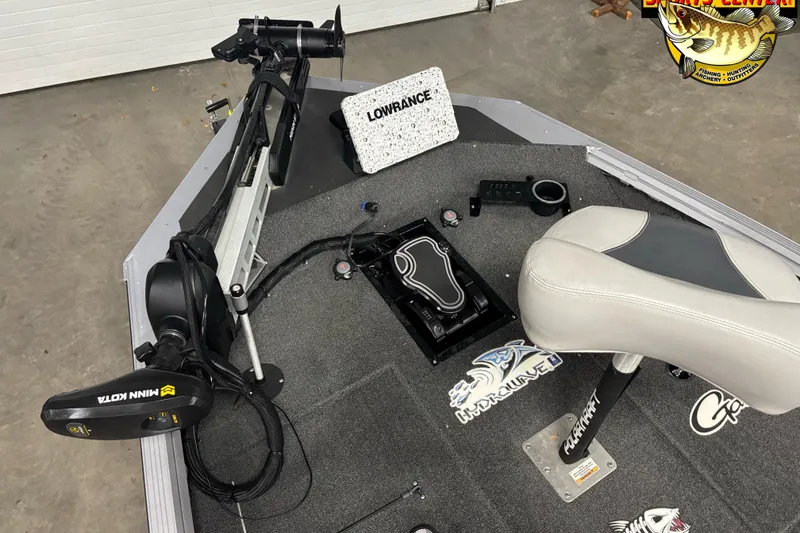 Slide: The Image of 2018 Polar Kraft TX 195 boat interior with Minn Kota trolling motor and Lowrance fish finder. - 7