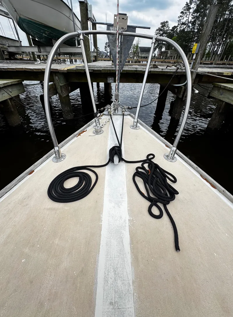 Slide: The Image of 1982 Alberg 22 - 47