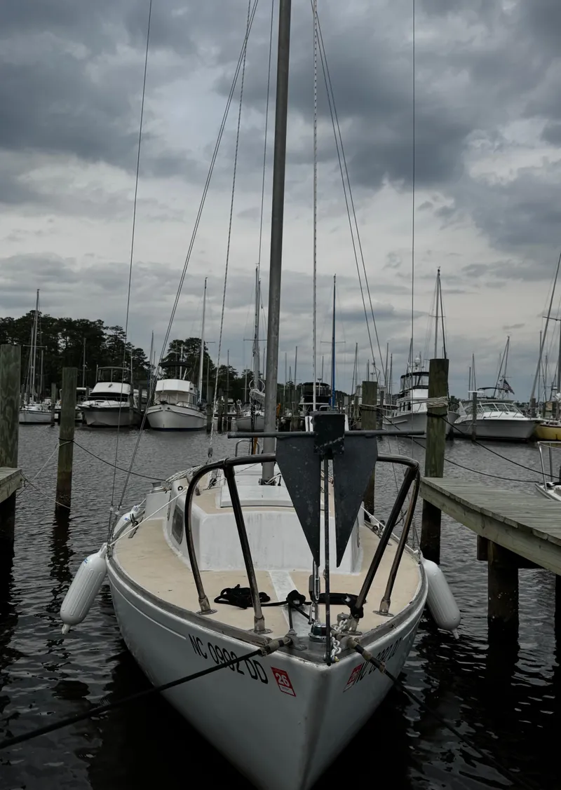 Slide: The Image of 1982 Alberg 22 - 57