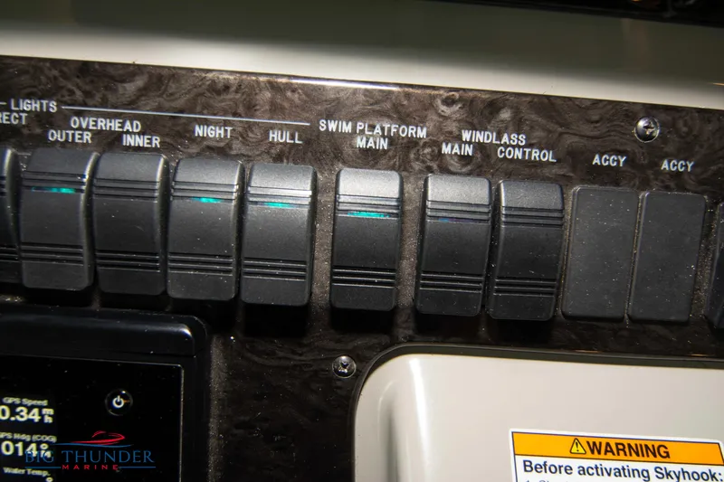 Slide: The Image of Sea Ray Sundancer 540 2013 - 54