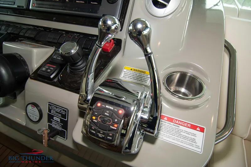Slide: The Image of Sea Ray Sundancer 540 2013 - 60