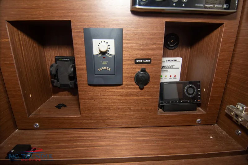 Slide: The Image of Sea Ray Sundancer 540 2013 - 125