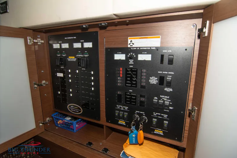 Slide: The Image of Sea Ray Sundancer 540 2013 - 126