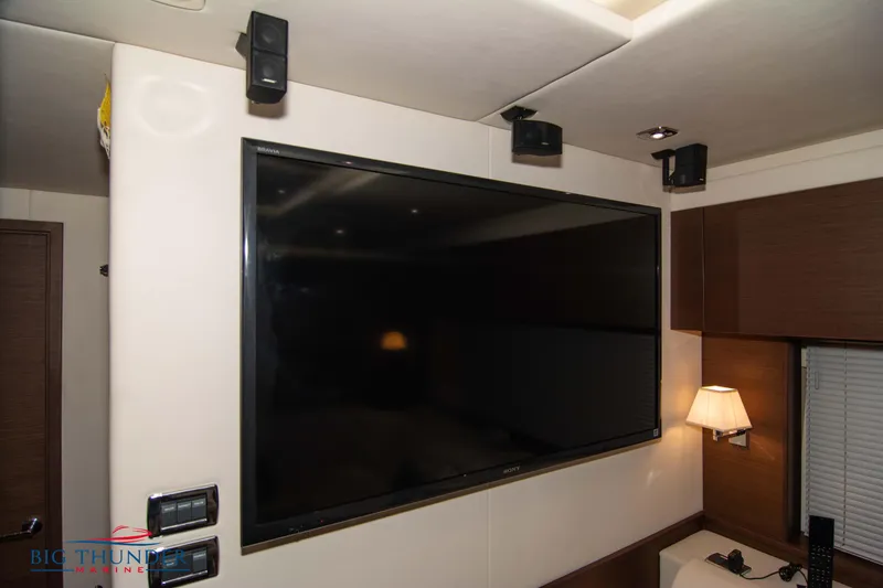 Slide: The Image of Sea Ray Sundancer 540 2013 - 80