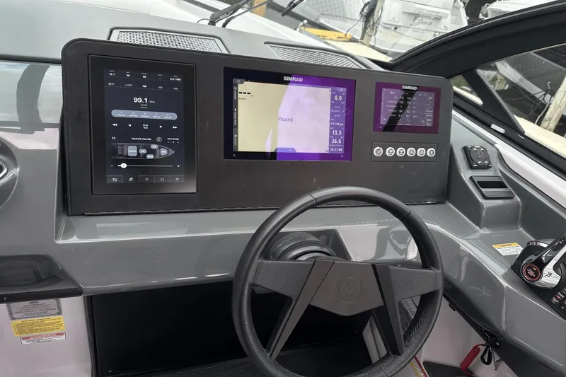 Slide: The Image of Aviara AV32 Outboard 2024 - 18