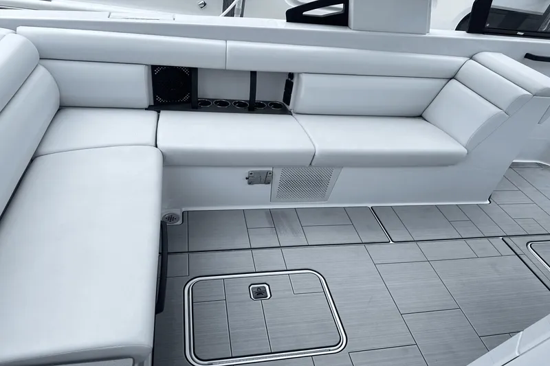 Slide: The Image of Aviara AV32 Outboard 2024 - 25