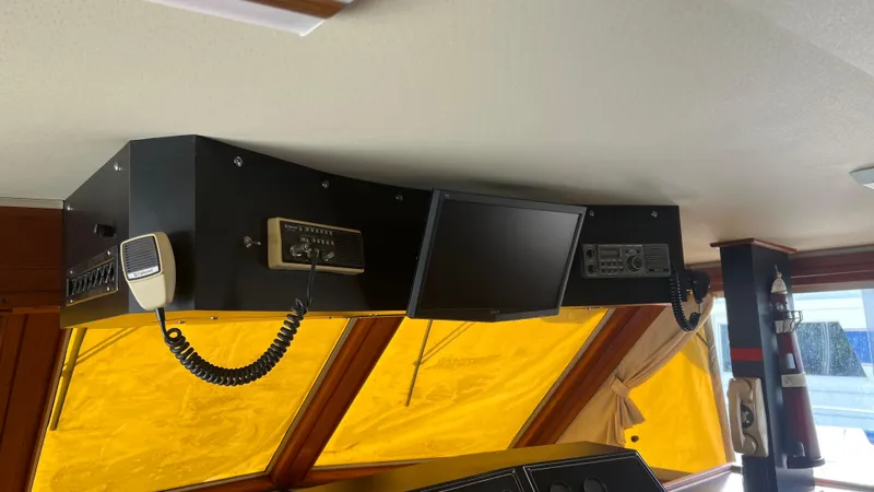 Slide: The Image of Chris-Craft Constellation 500 1986 - 11