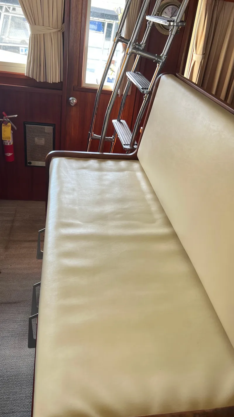 Slide: The Image of Chris-Craft Constellation 500 1986 - 12