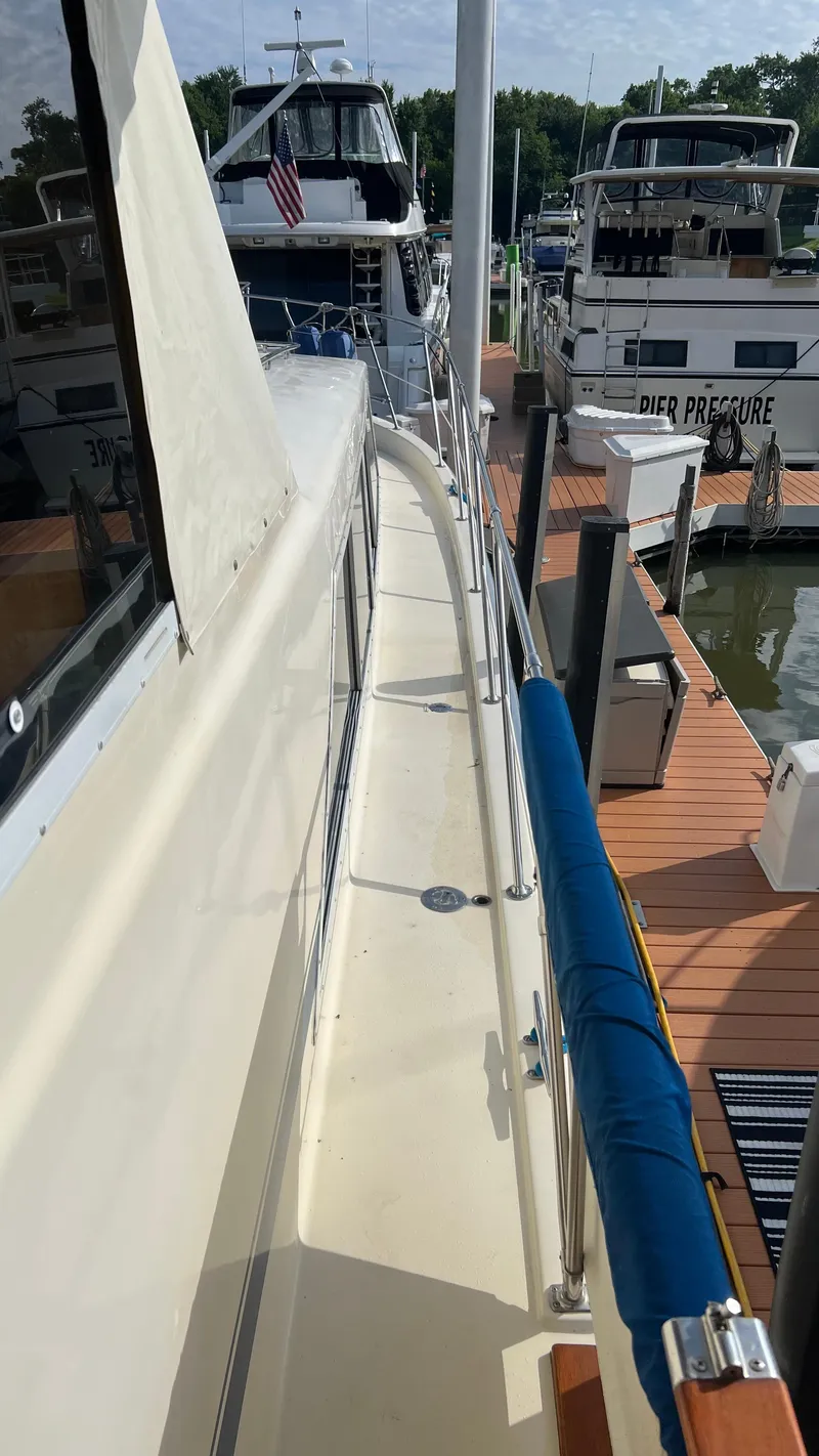 Slide: The Image of Chris-Craft Constellation 500 1986 - 2