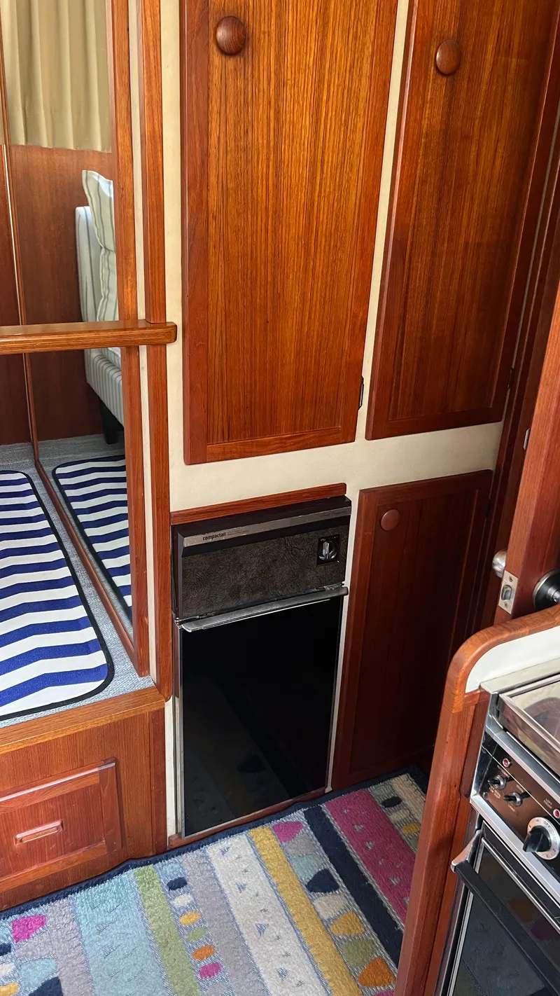 Slide: The Image of Chris-Craft Constellation 500 1986 - 23