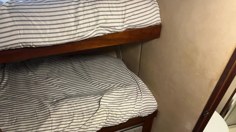 Slide: The Image of Chris-Craft Constellation 500 1986 - 26