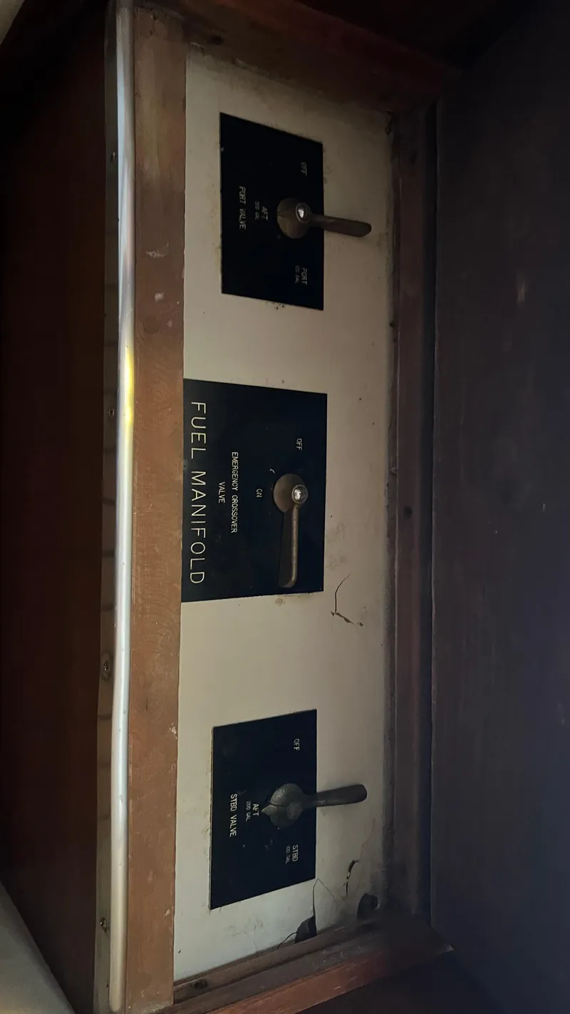 Slide: The Image of Chris-Craft Constellation 500 1986 - 38