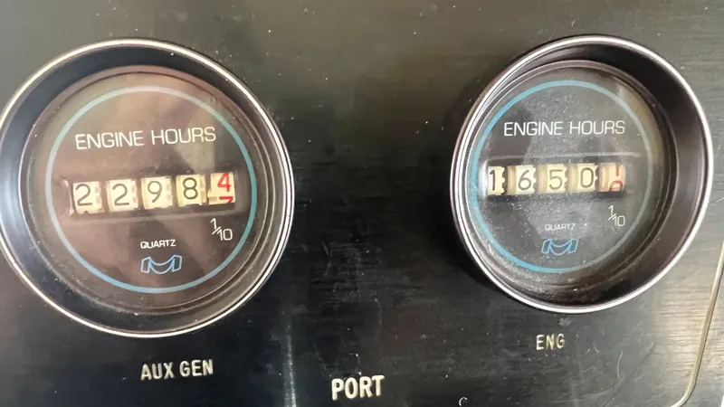 Slide: The Image of Chris-Craft Constellation 500 1986 - 44