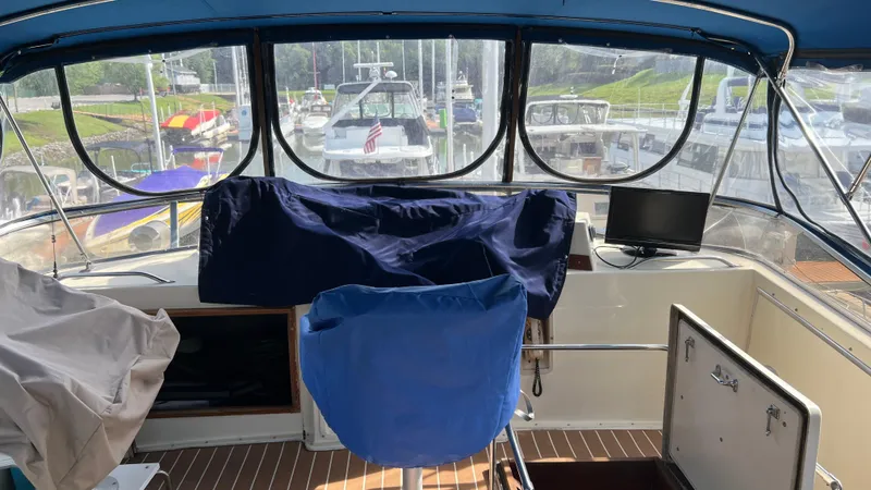 Slide: The Image of Chris-Craft Constellation 500 1986 - 46