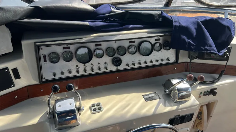 Slide: The Image of Chris-Craft Constellation 500 1986 - 47