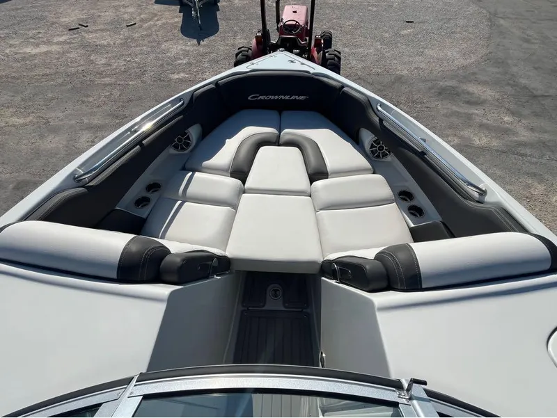 Slide: The Image of Crownline Boats 270 SS SURF 2024 - 4