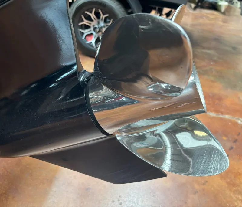 Slide: The Image of Bass Cat COUGAR FTD 203 HYBRID 2024 - 10