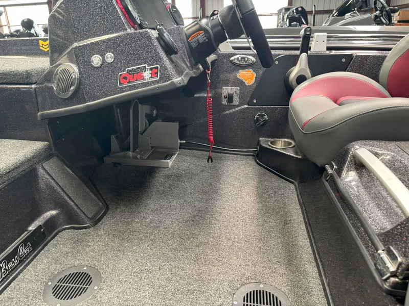 Slide: The Image of Bass Cat COUGAR FTD 203 HYBRID 2024 - 25