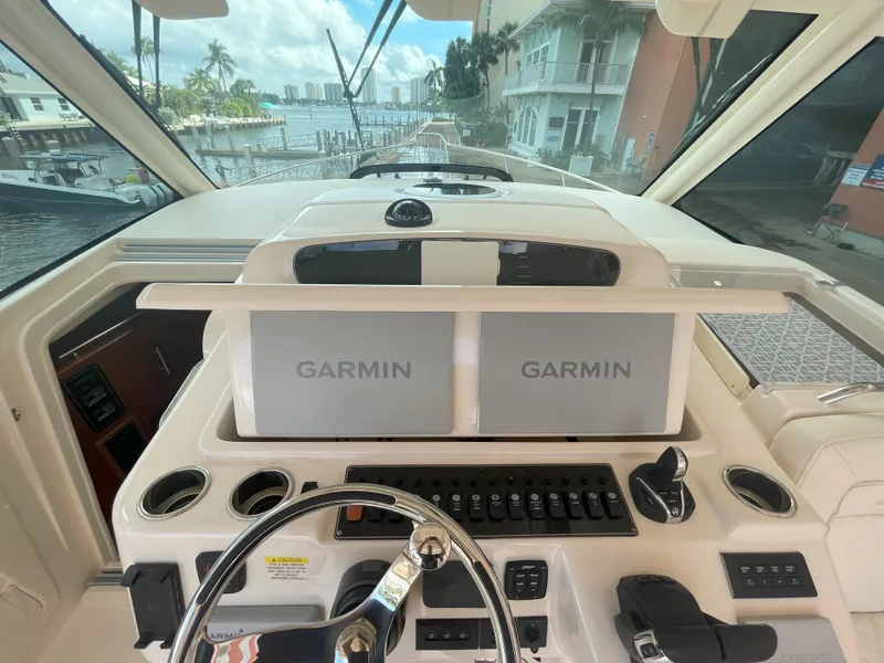 Slide: The Image of Helm Pop Up Console - 16