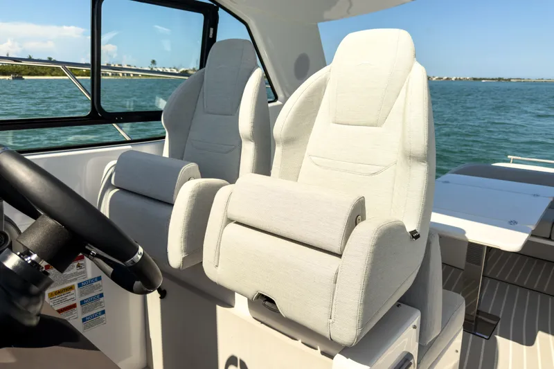 Slide: The Image of Azimut A45 2027 - 22