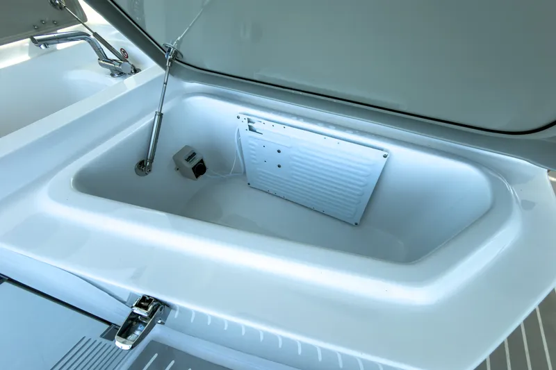 Slide: The Image of Azimut A45 2027 - 15