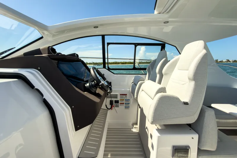 Slide: The Image of Azimut A45 2027 - 20