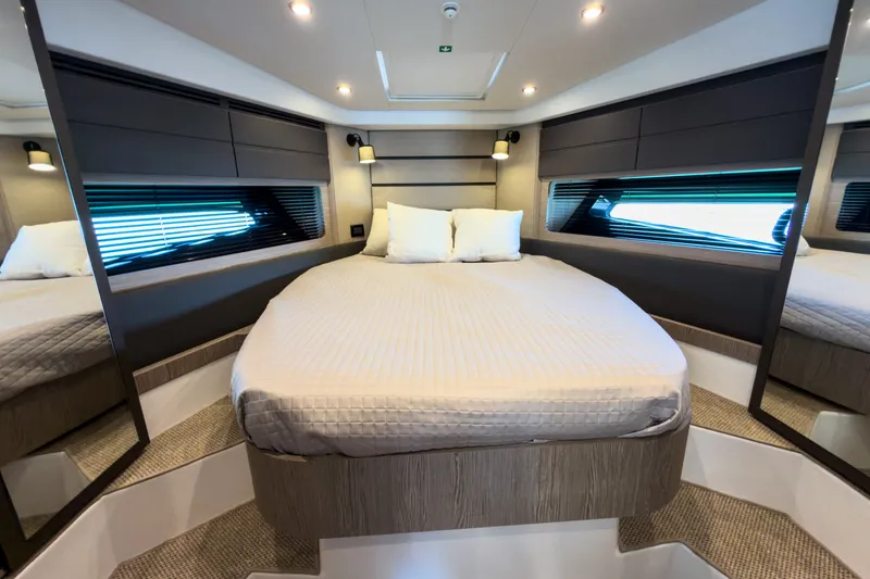 Slide: The Image of Azimut A45 2027 - 27
