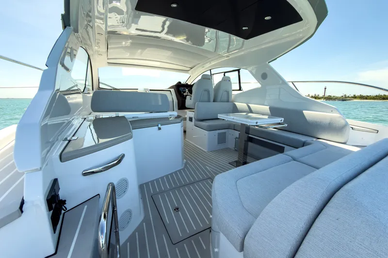 Slide: The Image of Azimut A45 2027 - 7