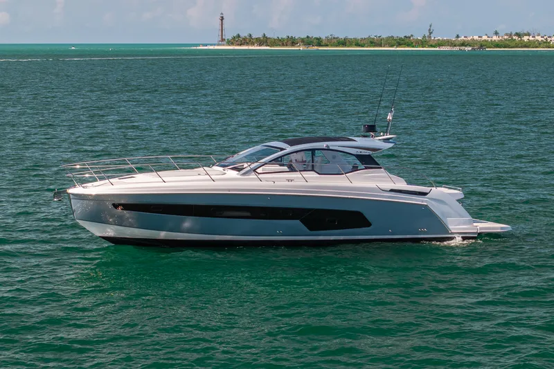 Slide: The Image of Azimut A45 2027 - 41