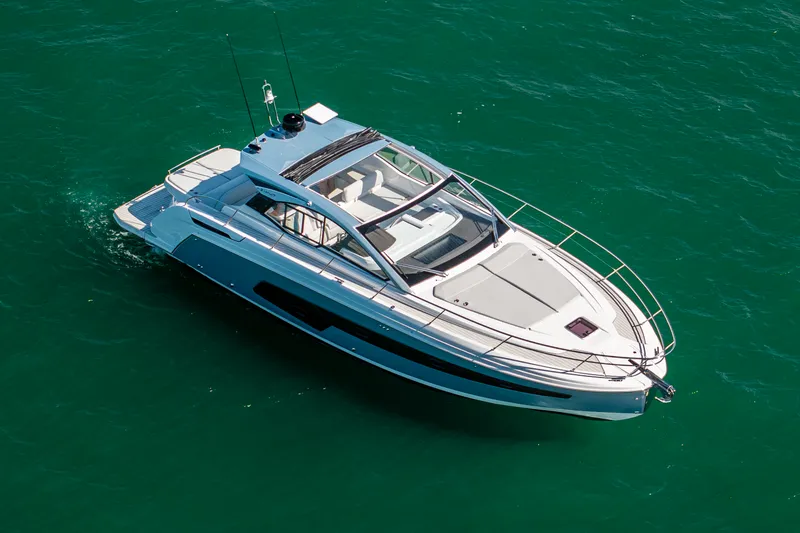 Slide: The Image of Azimut A45 2027 - 3