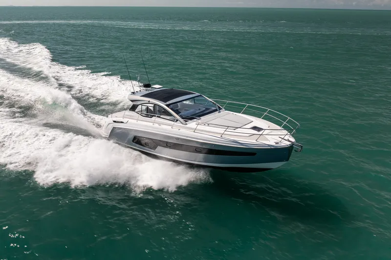 Slide: The Image of Azimut A45 2027 - 45