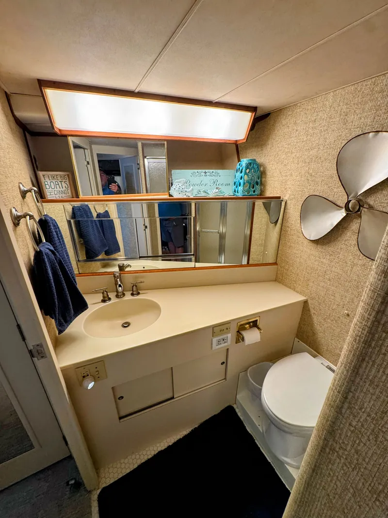 Slide: The Image of Bertram 58 Flybridge Motor Yacht 1986 - 101