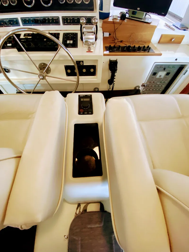 Slide: The Image of Bertram 58 Flybridge Motor Yacht 1986 - 52