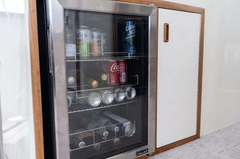 Slide: The Image of Bertram 58 Flybridge Motor Yacht 1986 - 64