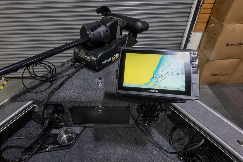 Slide: The Image of 2024 Lund 1875 Pro V Sport boat with Garmin GPS and Minn Kota trolling motor. - 13