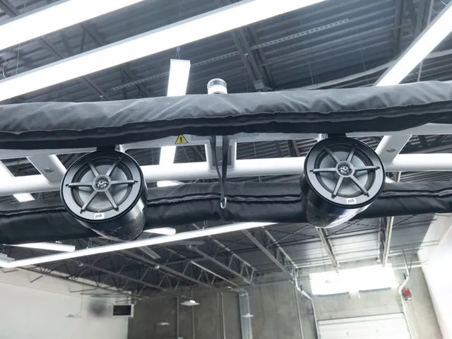 Slide: The Image of Montara 25' SURF BOSS 2.0 CW speakers in an indoor setting. - 15