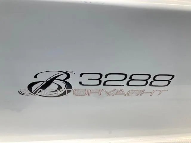 Slide: The Image of Bayliner 3288 Motoryacht 1990 model logo on white background. - 18