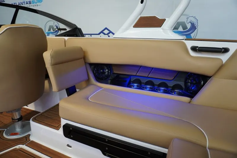 Slide: The Image of Moomba Craz 2023 - 31