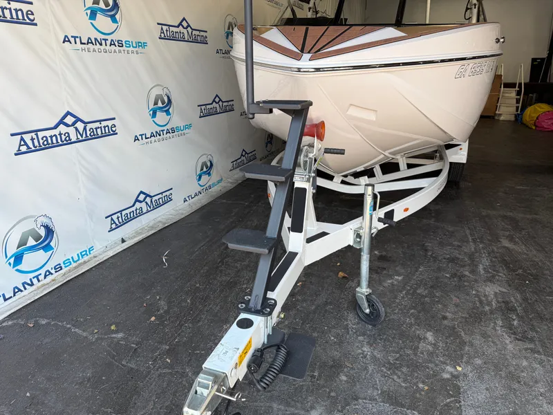 Slide: The Image of Moomba Craz 2023 - 8