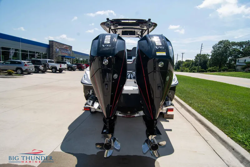 Slide: The Image of 2024 Glasstream 28 GSX Pro boat with twin Mercury V8 engines at Big Thunder Marine. - 6