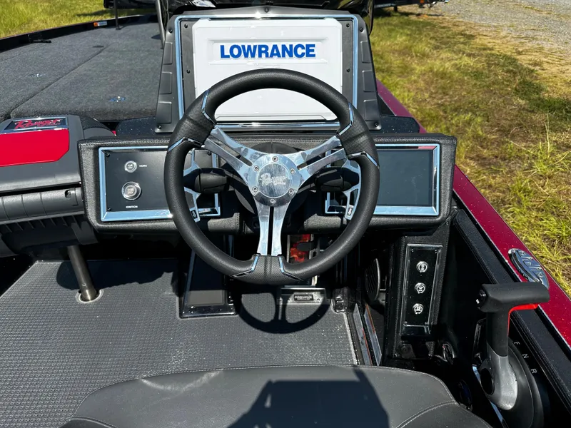 Slide: The Image of 2024 Ranger Z520R Ranger Cup Equipped boat dashboard with Lowrance electronics. - 4