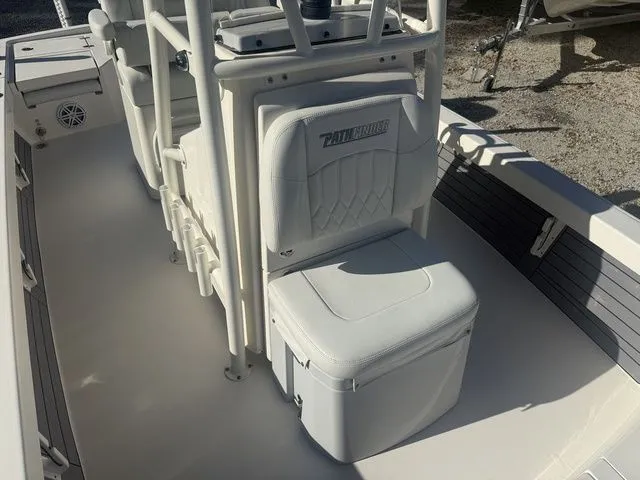 Slide: The Image of Pathfinder 2500 Hybrid 2023 - 13