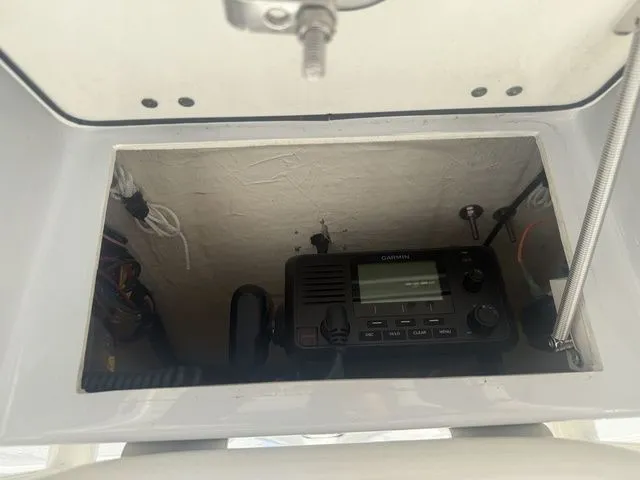 Slide: The Image of Pathfinder 2500 Hybrid 2023 - 19